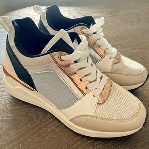 Women's Wedge Sneakers